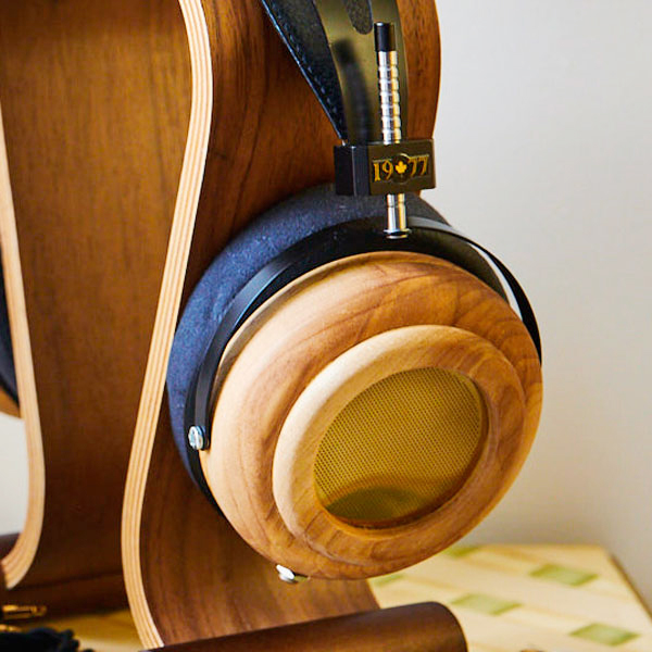 Close of Espresso a open-back headphone, made in sweet cherry wood, from the 1977 Audio Artisanal brand